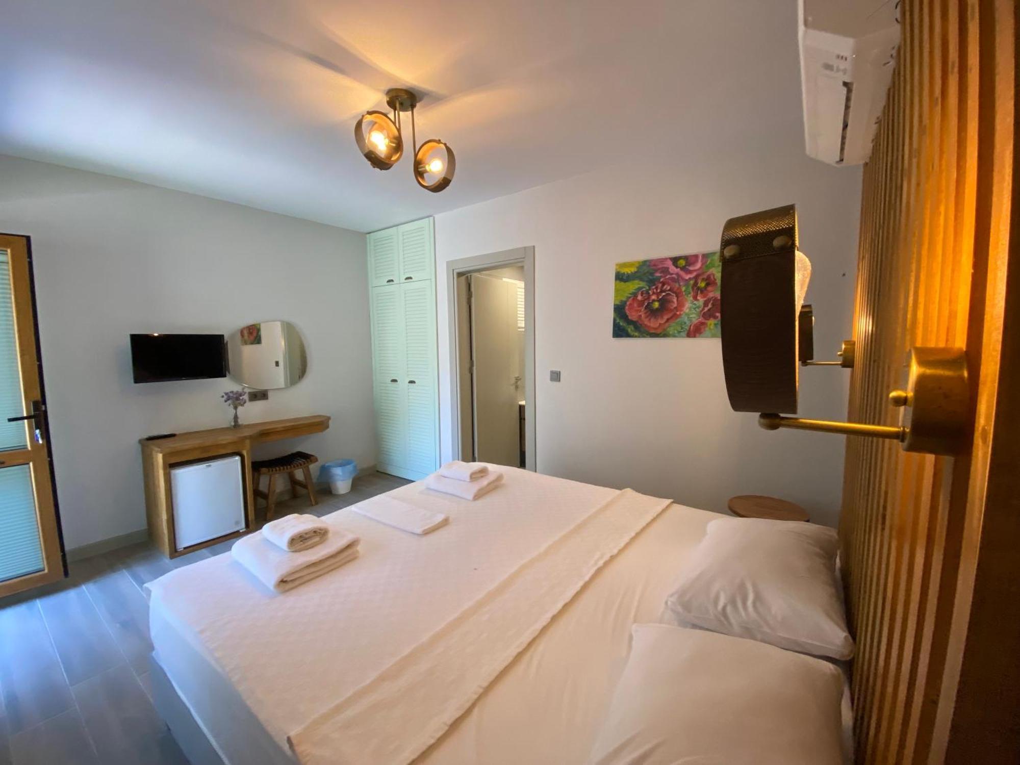 Elyada Otel Ve Bag Evi 8 Yas Ustu Bozcaada Exterior foto