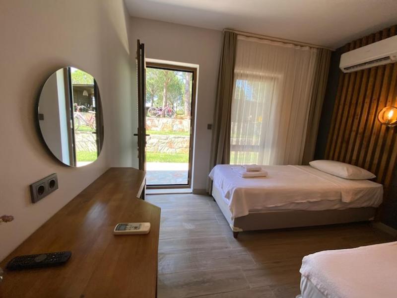 Elyada Otel Ve Bag Evi 8 Yas Ustu Bozcaada Exterior foto